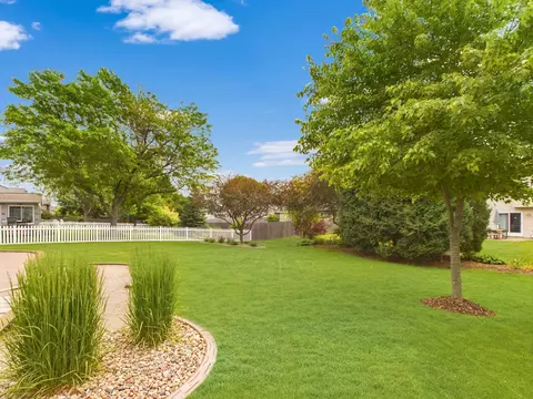 2245 W Roselawn Dr, Appleton, WI 54914 photo 22