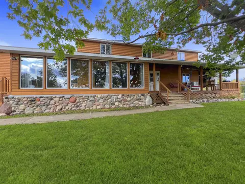 N3729 Hwy 41, Menominee, MI 49858