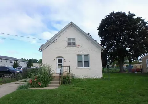 1913 Eastman Ave, Green Bay, WI 54302