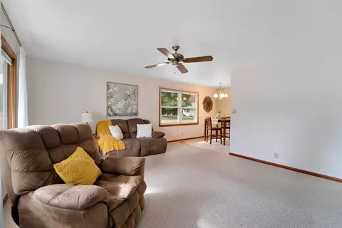 1910 E College Ave, Appleton, WI 54915 photo 2