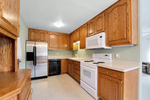 1910 E College Ave, Appleton, WI 54915 photo 7
