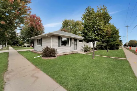 1910 E College Ave, Appleton, WI 54915 photo 21