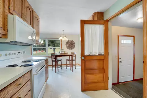 1910 E College Ave, Appleton, WI 54915 photo 9