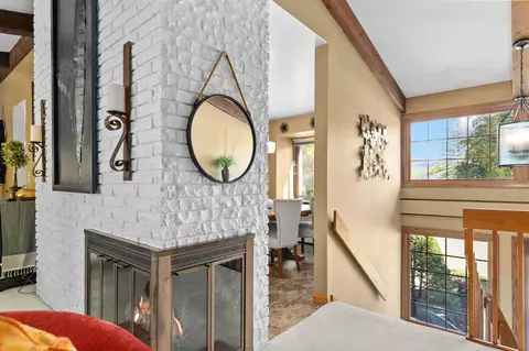 7 S Meadows Dr, Appleton, WI 54915 photo 9