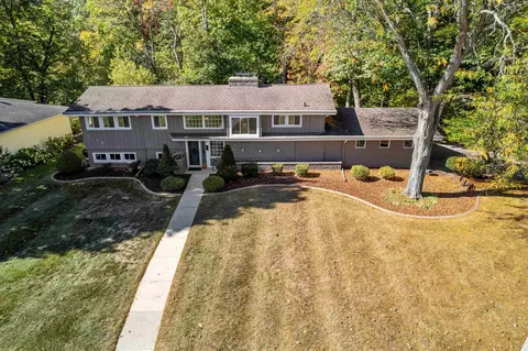 7 S Meadows Dr, Appleton, WI 54915 photo 4