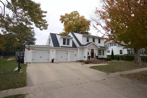 220 Webster St, Neenah, WI 54956