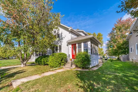 246 W 14th Ave, Oshkosh, WI 54902