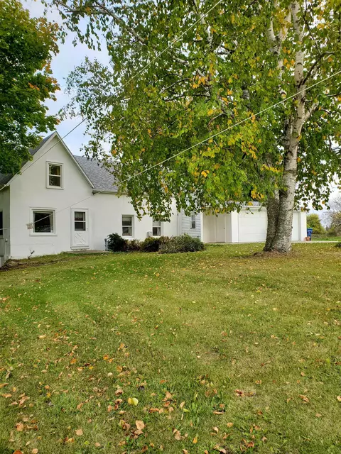 e165 Thiry Daems Road, Luxemburg, WI 54217
