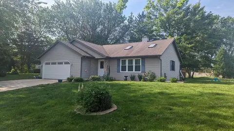 309 La Vesta Ct, Brillion, WI 54110
