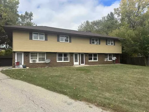924 Chancelant Ct, Neenah, WI 54956