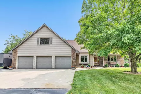 1587 Conrad Dr, Green Bay, WI 54313