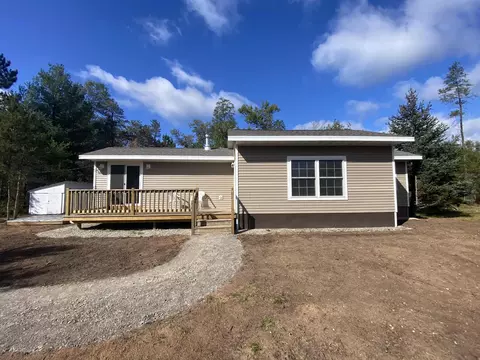 W12879 Forest Road 1608, Crivitz, WI 54114