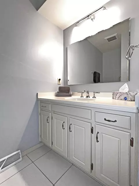 27 Meadowbrook Ct, Appleton, WI 54914 photo 18