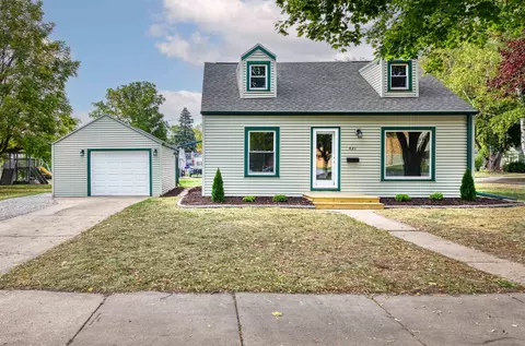 421 W Marquette St, Appleton, WI 54911