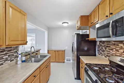 713 E Harrison St, Appleton, WI 54915 photo 7