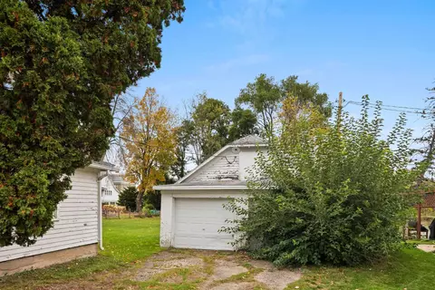 318 E Water St, Ripon, WI 54971 photo 33