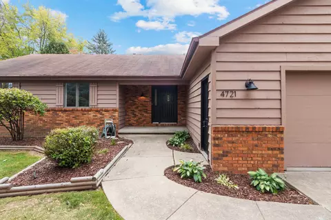 4721 W Sunflower Rd, Appleton, WI 54914