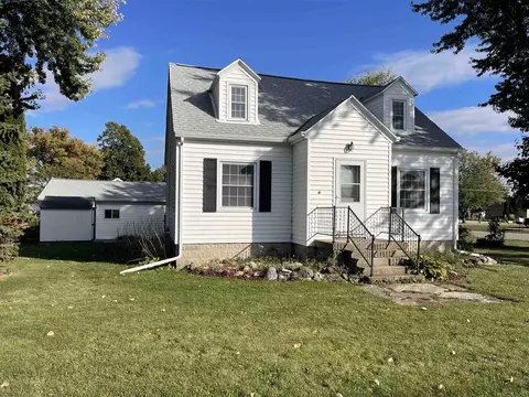 n8103 Lakeshore Drive, Fond Du Lac, WI 54937