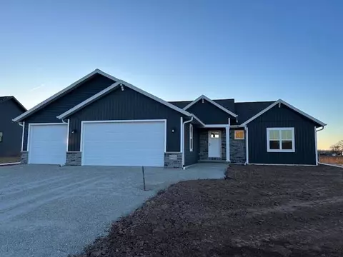 N9241 Touchdown Drive, Appleton, WI 54915