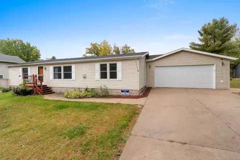514 King St, Oconto Falls, WI 54154