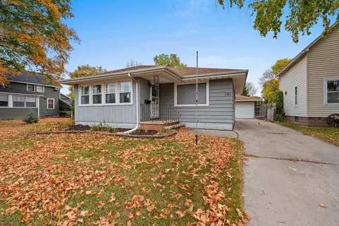 1322 E Candee St, Appleton, WI 54915