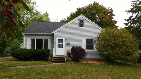 1143 Mccormick St, Green Bay, WI 54301