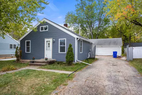 1709 N Helen St, Appleton, WI 54911 photo 2