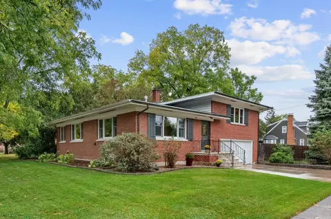 6 Woods Pl, Fond Du Lac, WI 54935