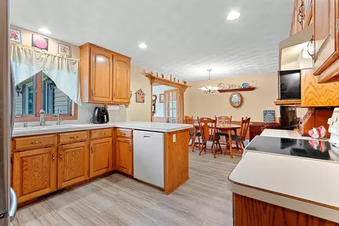 w2442 Greenspire Way, Appleton, WI 54915 photo 11