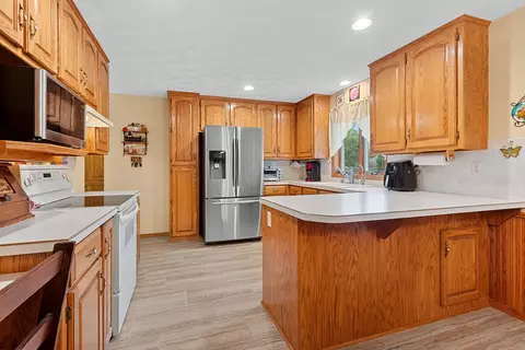 w2442 Greenspire Way, Appleton, WI 54915 photo 7