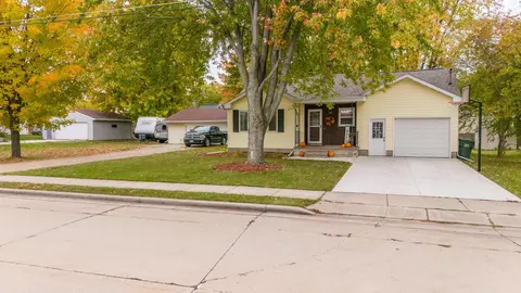 117 Raught St, Kaukauna, WI 54130