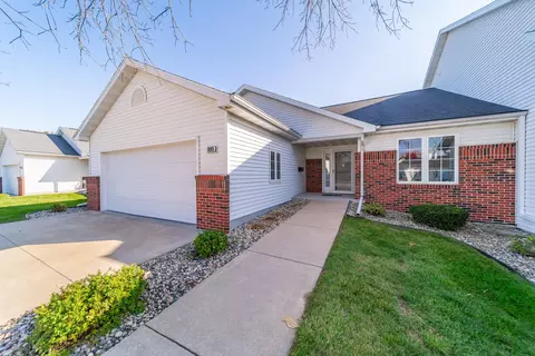1005 W Windtree Dr, Appleton, WI 54914