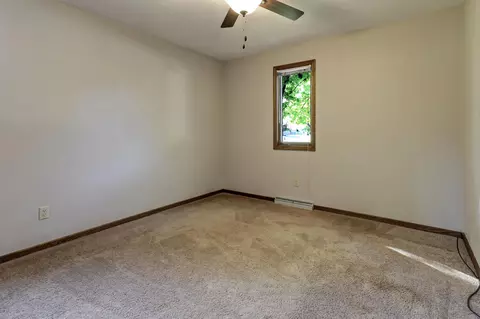 1714 N Winesap Ln, Appleton, WI 54914 photo 26