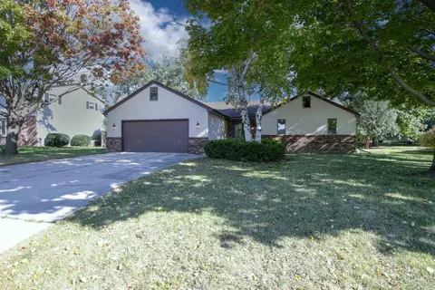 1714 N Winesap Ln, Appleton, WI 54914