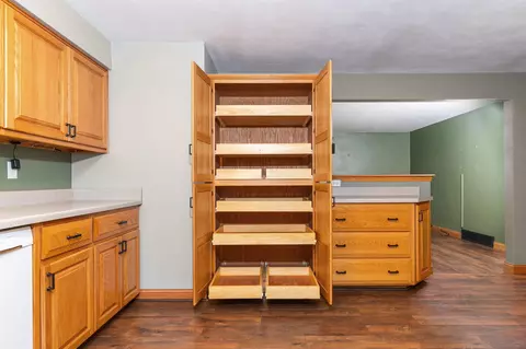 1600 S Seminole Rd, Appleton, WI 54914 photo 8