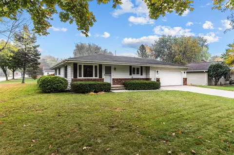 1600 S Seminole Rd, Appleton, WI 54914