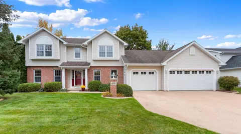 1974 Pike Ln, De Pere, WI 54115