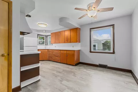 1231 W Glendale Ave, Appleton, WI 54914 photo 6