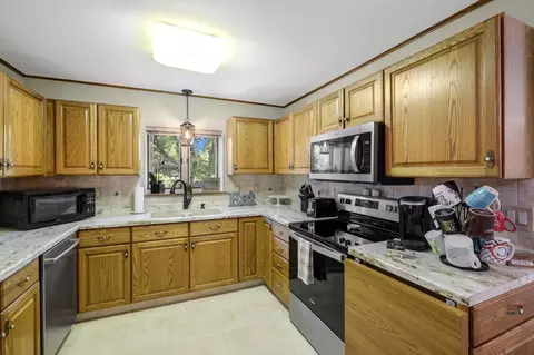 1013 S West Ct #A, Appleton, WI 54915 photo 11