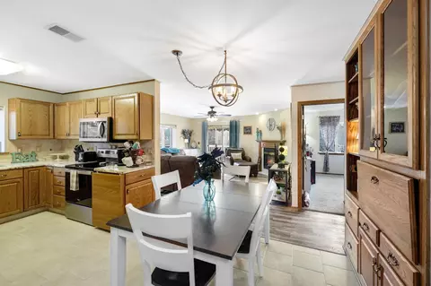 1013 S West Ct #A, Appleton, WI 54915 photo 4