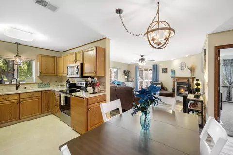 1013 S West Ct #A, Appleton, WI 54915 photo 5