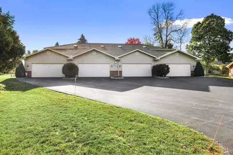 1013 S West Ct #A, Appleton, WI 54915
