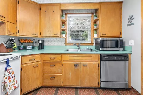 1130 E Glendale Ave, Appleton, WI 54911 photo 11