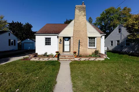 714 Baldwin Ave, Oshkosh, WI 54901