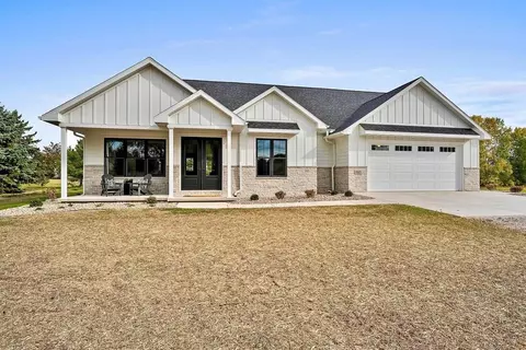 1863 Ledgeview Rd, De Pere, WI 54115
