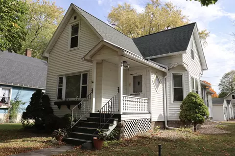 719 11th Ave, Green Bay, WI 54304