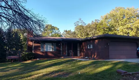 435 Lafayette St, Berlin, WI 54923