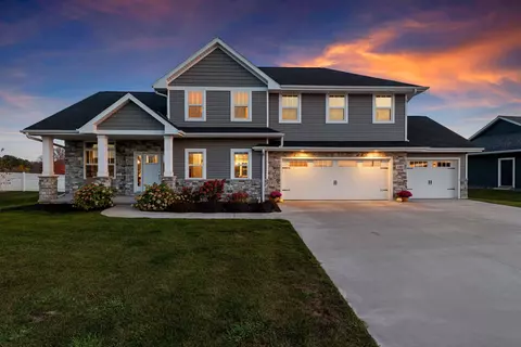 1785 Applewood Dr, De Pere, WI 54115