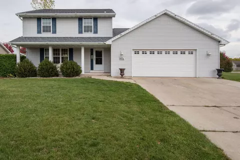 408 Tivoli Trl, Denmark, WI 54208