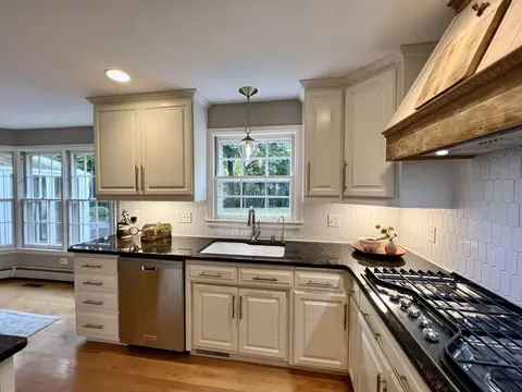37 Meadowbrook Ct, Appleton, WI 54914 photo 10
